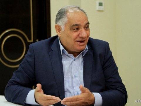 “Söyüş qoymaqla adamların küçəyə çıxmaması mümkünsüzdür” - Qulu Məhərrəmli ilə evdəqal SÖHBƏTİ