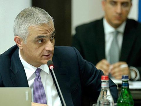 Ermənistan Rusiyadan qazın qiymətini ucuzlaşdırmasını istəyir