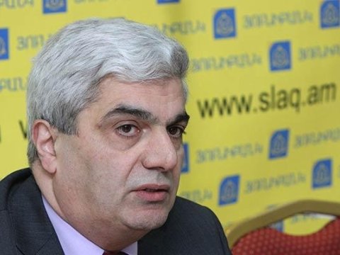 “Azərbaycan aprel döyüşlərini təkrarlaya bilər” – Erməni politoloq