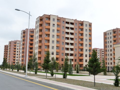 Məcburi köçkünlər üçün yeni binalar tikiləcək