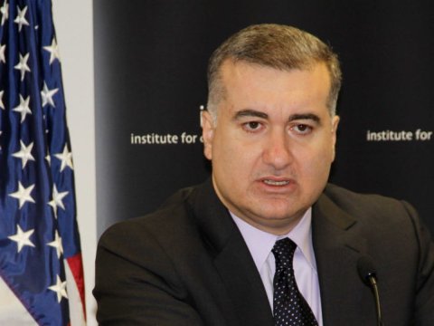 Səfir diplomatiya könüllüləri ilə bu cür görüşdü