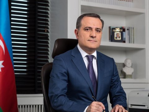 Nazir tələbələrin təhsil haqqının necə ödəniləcəyindən danışdı