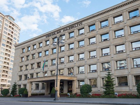 Vergilər Nazirliyindən işçiləri ixtisara salan sahibkarlara XƏBƏRDARLIQ