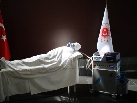 Türkiyə yerli mexaniki süni tənəffüs aparatı istehsal etdi - FOTO