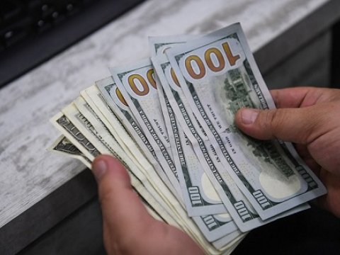 Azərbaycana valyuta daxilolmaları azalıb