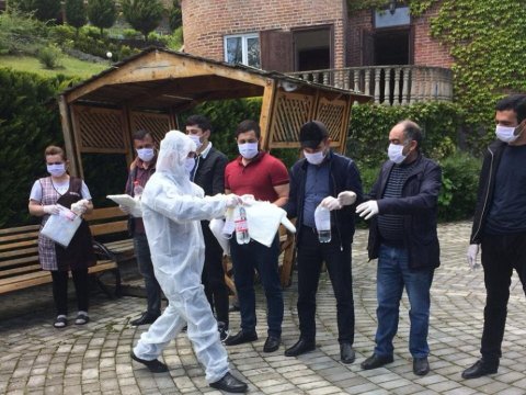 Dövlət Turizm Agentliyi bir sıra hotellərin əməkdaşlarını tibbi ləvazimatlarla təmin etdi