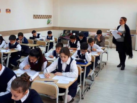 Təhsil nazirindən buraxılış və qəbul imtahanları barədə açıqlama