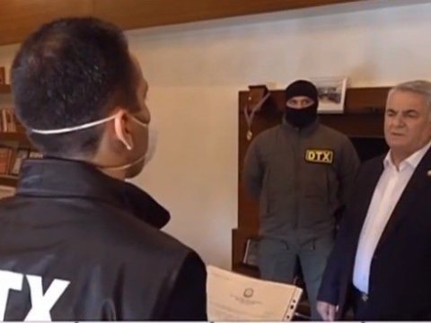 İcra başçısının həbsolunma anı - VİDEO 