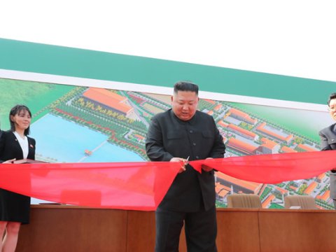 Öldüyü iddia olunan Şimali Koreya lideri xalq arasına çıxdı - FOTOLAR