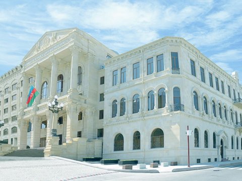 Dörd rayonun icra nümayəndəsi işdən çıxarıldı - CİNAYƏT İŞİ AÇILDI