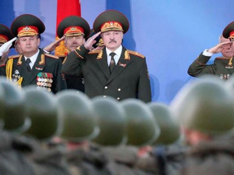 Lukaşenko MDB liderlərini hərbi parada dəvət etdi