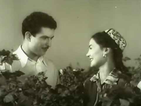 Yaddan çıxmış sənətkarlar: Özbək qızına vurulan Kamil, Məşədi İbadla deyişən Sərvər - Bir aktyorun hekayəti - FOTO 