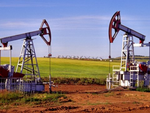 Dünya bazarlarında neft 30 dollardan UCUZ SATILIR