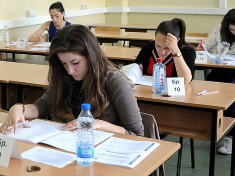 Kolleclərə sənəd qəbulu başladı