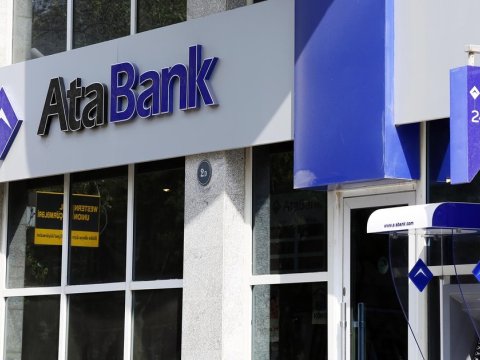 Hüquqi və fiziki şəxslərə “Atabank”la bağlı da müraciət olundu