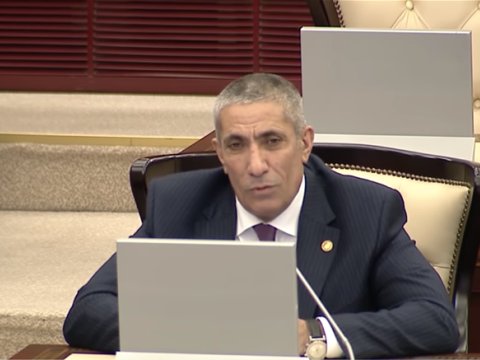 “Türk serialı xalq üçün Əli Kərimlinin sərsəmləməsindən daha üstündür” - Siyavuş Novruzov