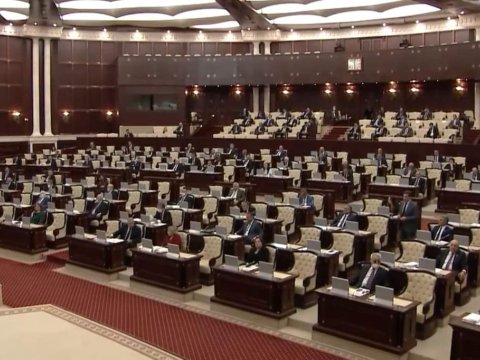 Deputatlardan spikerə MÜRACİƏT - Növbədənkənar sessiya çağırılacaq