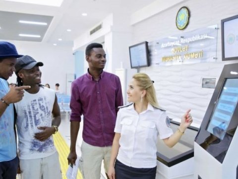 Əcnəbilərin deportasiyası niyə dayandırılıb? - AÇIQLAMA