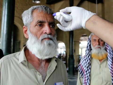 Pakistanda Covid-19-a yoluxanların sayı durmadan artır- SON STATİSTİKA