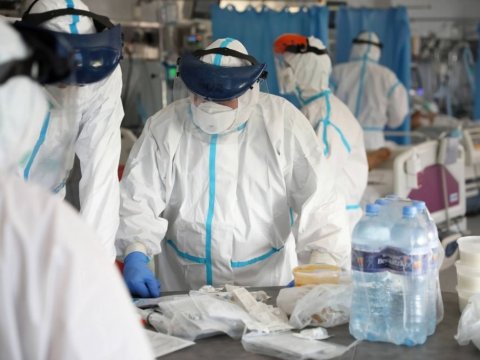 Bu Avropa ölkəsində 3 azərbaycanlı koronavirusa YOLUXDU