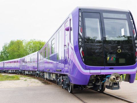 Bakı metropoliteni daha 4 müasir qatar alıb