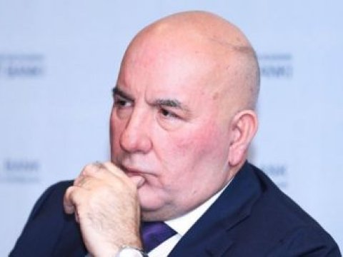 Elman Rüstəmov vətəndaşlara müraciət etdi: pullarını götürə bilərlər