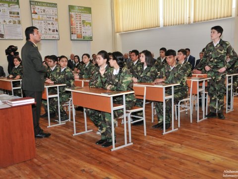 Məktəblərdə hərbi hazırlıq dərsləri bərpa edilsin - Deputat məsələ qaldırdı