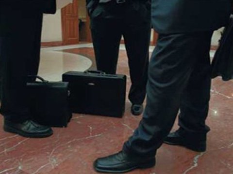 Tutulan məmurların pulları dövlət büdcəsinə qaytarılsın - Deputat  