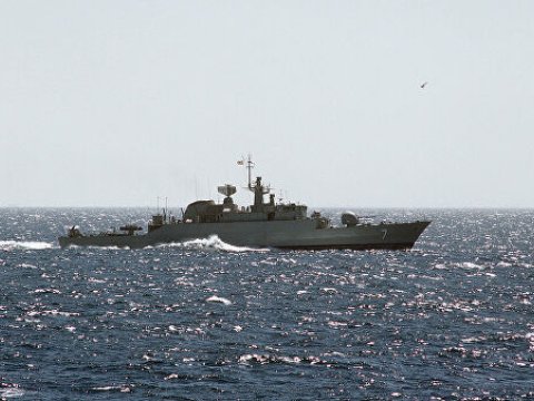 İran gəmisi batdı, 5 nəfər itkin düşdü