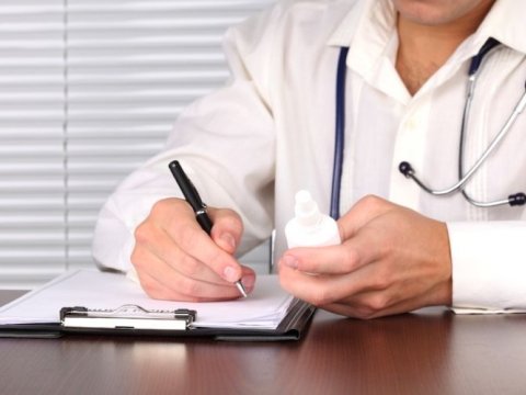 Azərbaycanda baş həkim işdən çıxarıldı 