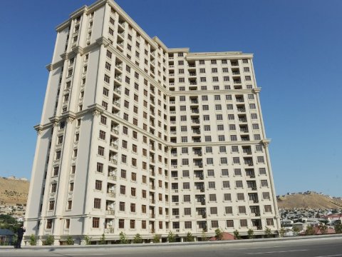 Baş redaktorlar 3-cü jurnalist binasından DANIŞDILAR: “Bizdə heç 200 keyfiyyətli evsiz jurnalist qalmayıb”