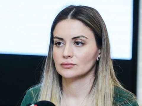 Mətbuat katibinin anası koronavirusa yoluxdu