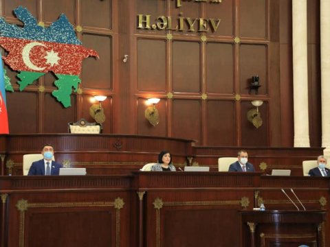 Deputatlardan parlamentdəki yeniliklərə DƏSTƏK