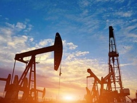 Vaşinqtondan gələn xəbər neft qiymətlərini 4,5% UCUZLAŞDIRDI