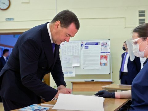 Rusiyada Konstitusiyaya dəyişikliklər üçün referendum başladı
