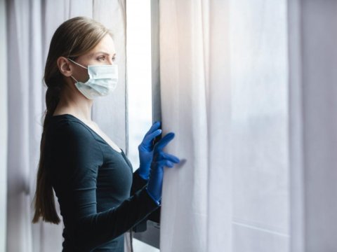 Evdə müalicə alan koronavirus xəstələri pulsuz dərmanlarla təmin olunacaq