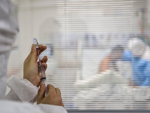 Dünyada koronavirusa qarşı 141 fərqli vaksin hazırlanır