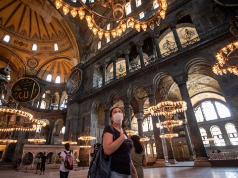 Rus kilsəsi Ərdoğanın istəyinə qarşı ÇIXDI
