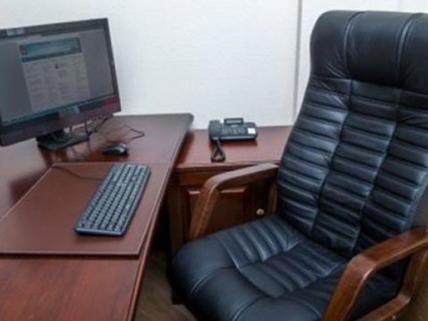 Eks-məktəb direktoruna cinayət işi açıldı