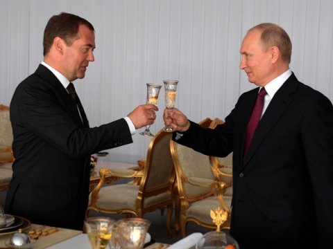 Medvedev Putinlə münasibətlərindən DANIŞDI: “Aramızda hələ də...”