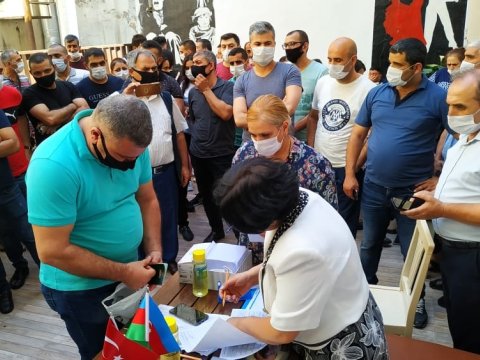 İstanbulda yaşayan aztəminatlı azərbaycanlı ailələrə dəstək göstərilib