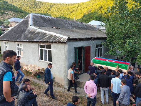 Şəhid Xəyyam Daşdəmirov İsmayıllıda dəfn olundu - VİDEO