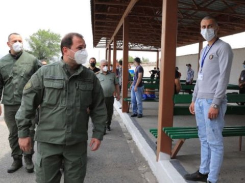Ermənistanın müdafiə naziri: “Snayperləri işə salmışıq”