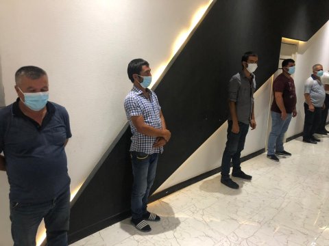 Oğluna sünnət toyu etməyə cəhd göstərdi, CƏRİMƏLƏNDİ