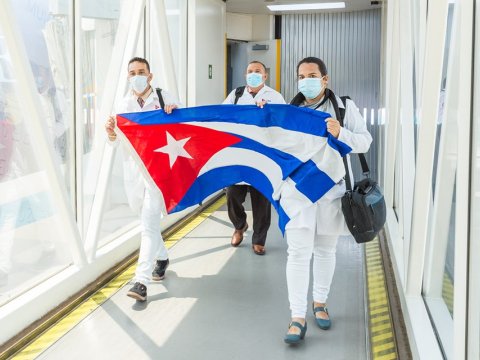 AZAL 115 kubalı həkimi Bakıya gətirdi - FOTO