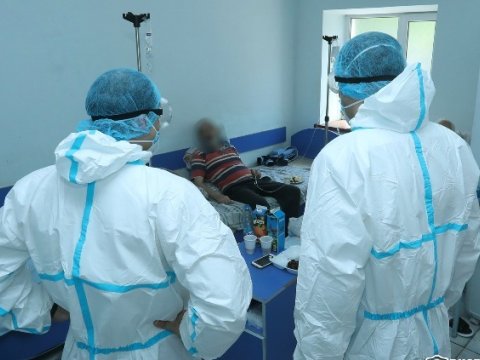 ABŞ-da virusdan ölənlərin sayı 140 minə YAXINLAŞIR