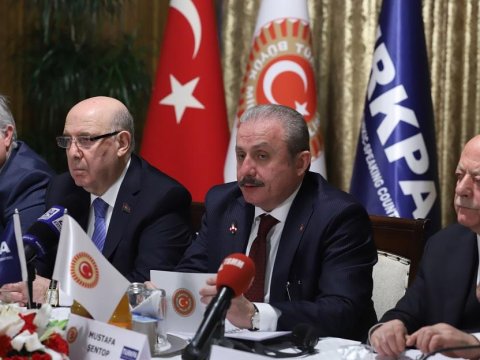 Əhliman Əmiraslanov TÜRKPA-nın Komissiya üzvlərinə müraciət etdi