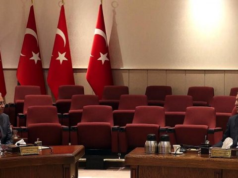 HHQ komandanı Hulusi Akarla görüşdü