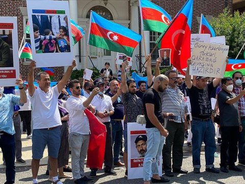 ABŞ azərbaycanlıları Ermənistan səfirliyi qarşısında ETİRAZ EDİRLƏR