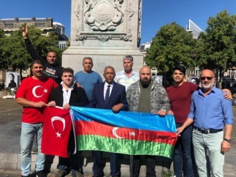 Niderlandda erməni təxribatına qarşı etiraz aksiyası - FOTO 